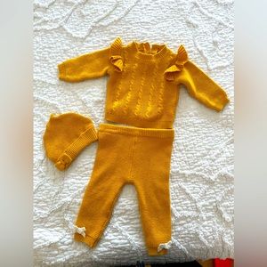 Nicole Miller three piece knitted outfit